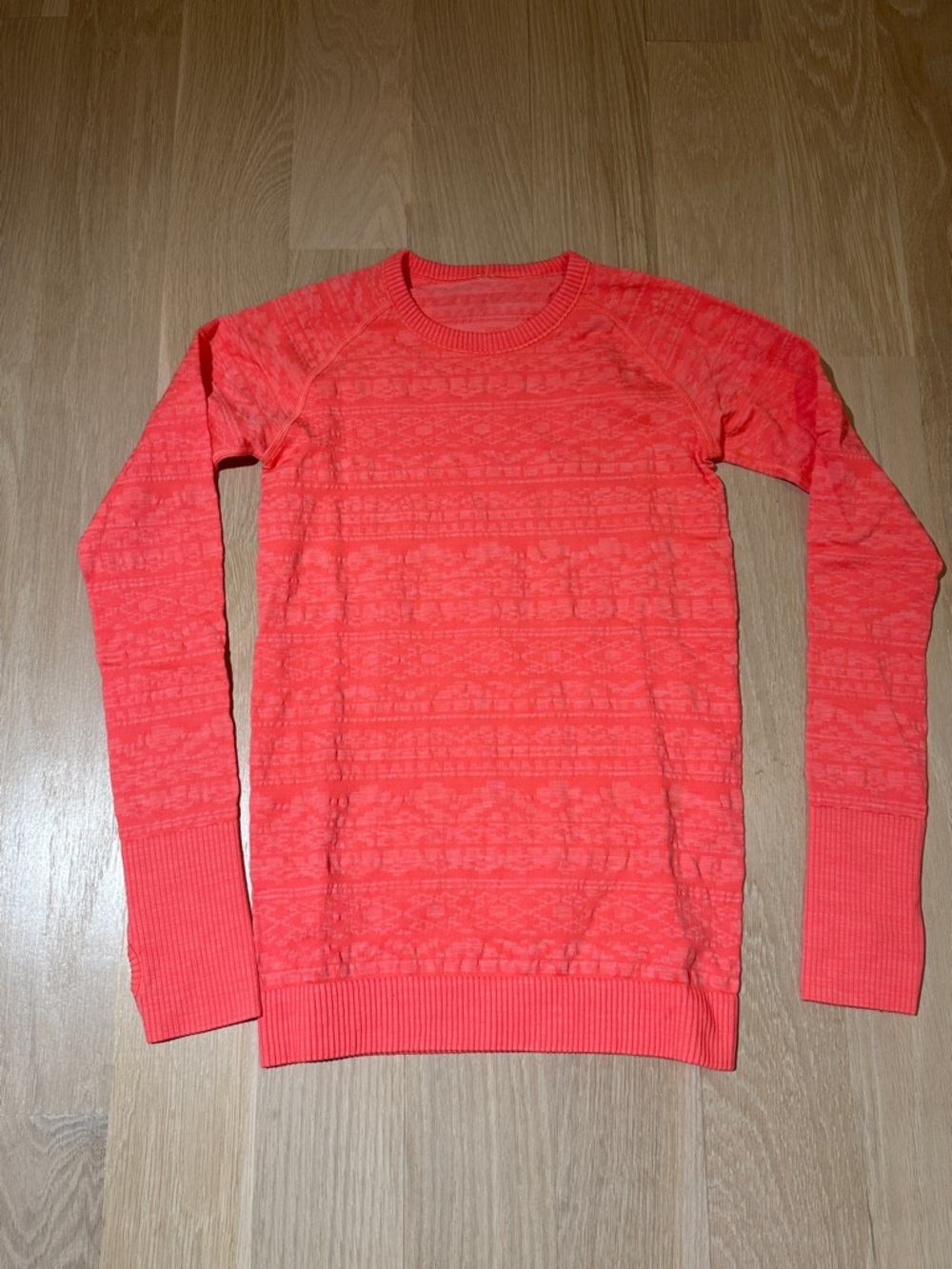 Lululemon jacquard LS top